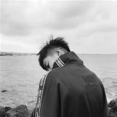 开云电竞|网络谜踪好看吗 豆瓣评分及影评(图2) 开云电竞app下载安装