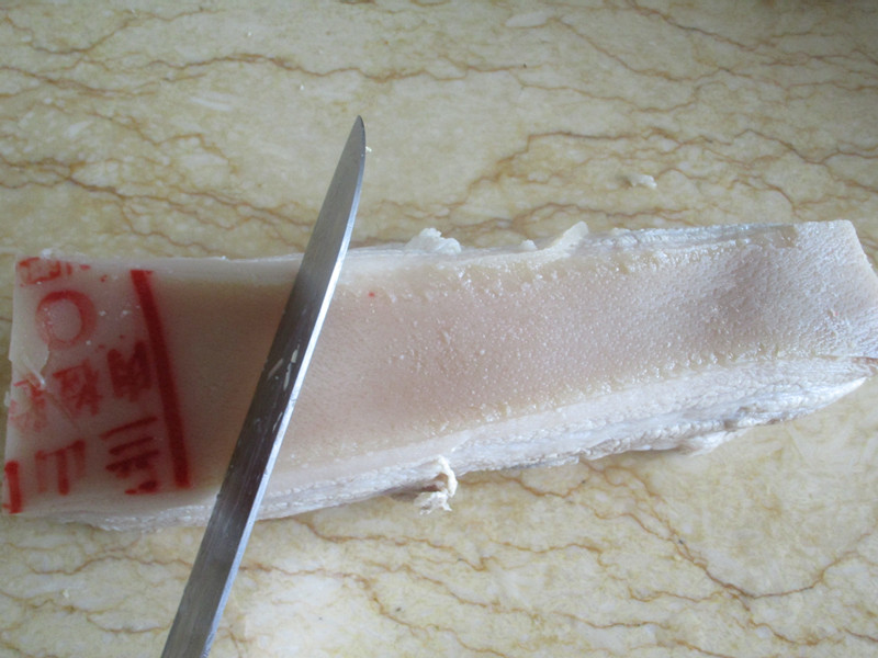 开云电竞官网:(06月04日)国内成品油本周有望现大降价(图1) 开云电竞