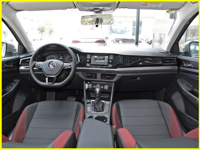 影片《说走就走》正在热映 赵健雷化身“贱萌”小跟班:开云电竞(图2) 开云电竞官网