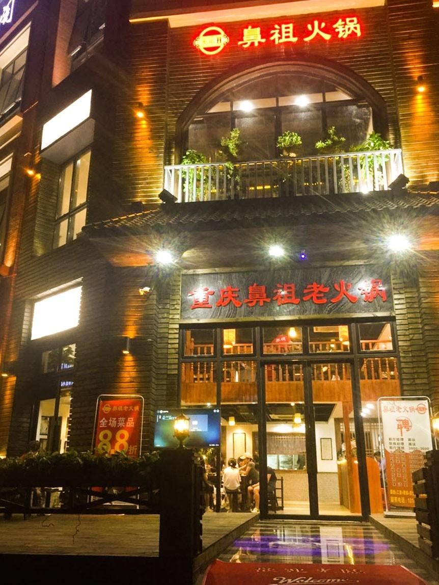 《芳华》重登单日票房冠军!创冯小刚导演作品最高票房成绩!【开云电竞】(图1) 开云电竞官网